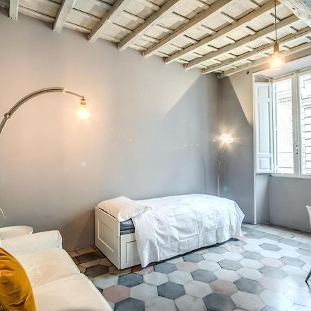 Stylish And Spacious Apartment Next To The Colosseum Rom Exterior foto